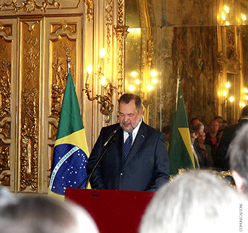 Cônsul-Geral do Brasil Paulo Cordeiro de Andrade Pinto